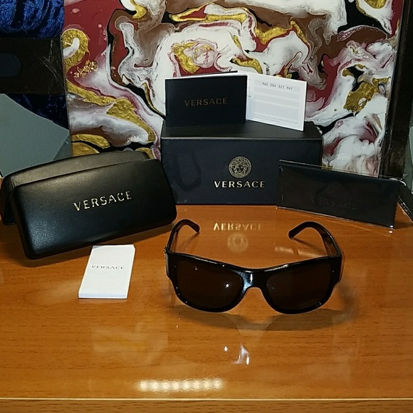 Versace Other - NWT Authentic Mens Versace Square Sunglasses
